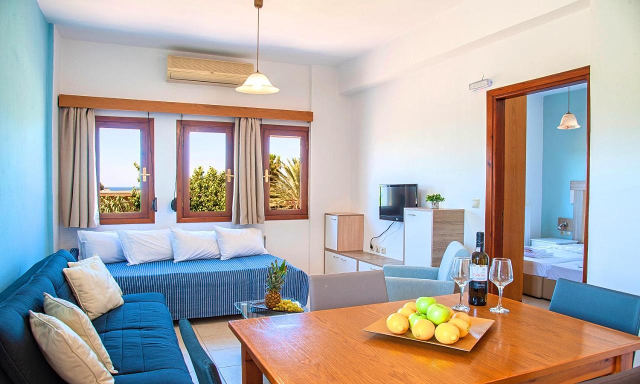 Island Villa Heated Pool 耶奥伊乌波利斯 外观 照片